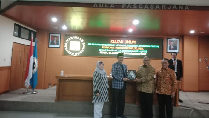 Kuliah umum Fikom Unisba soal Literasi Keuangan Digital.