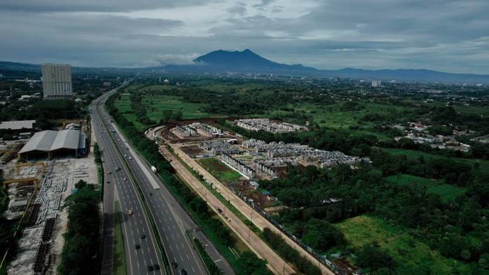 LRT AdhiCity Sentul