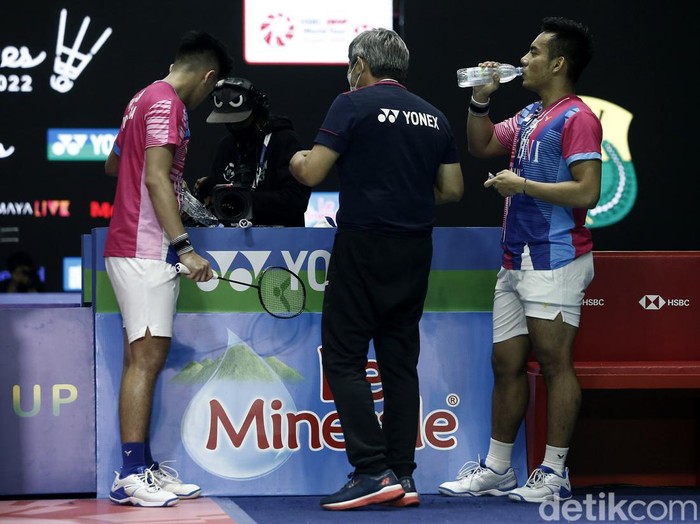 Wakil Indonesia Pram/Yere melaju ke perempatfinal Indonesia Open 2022. Mereka mengalahkan peraih emas Olimpiade Tokyo, Lee Yang/Wang Chi-lin.