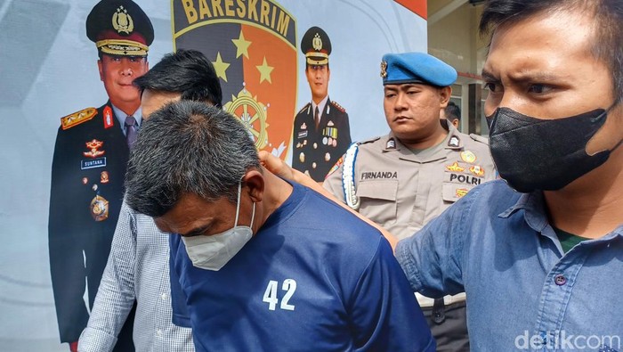 MB (kiri), pelaku pemerkosaan terhadap keponakan.