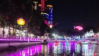 Sepanjang rute perjalanan itu pengunjung juga akan dimanjakan dengan sejumlah spot wisata. Destinasi wisata ini baru saja resmi dibuka oleh Wali Kota Surabaya Eri Cahyadi pada Selasa (31/5) yang lalu. Re-launching dilakukan pasca sungai yang dulunya pernah menjadi pusat perdagangan di Kota Pahlawan itu direvitalisasi.