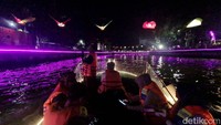 Ada beberapa pilihan paket yang ditawarkan, seperti paket rute panjang yakni Monkasel - Siola (PP) dengan harga tiket Rp 10 ribu dan sudah include masuk ke Monumen Kapal Selam sekaligus mampir ke Museum Pendidikan.