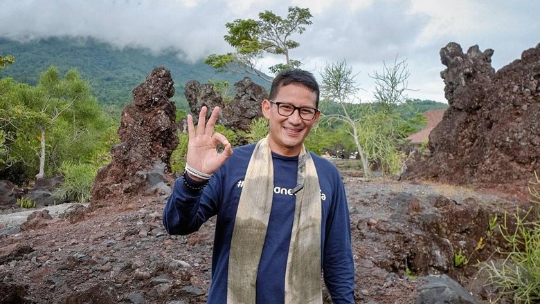 Menparekraf Sandiaga Uno Menparekraf Sandiaga Uno