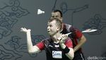 Momen Leo/Daniel Tersingkir Wakil Denmark