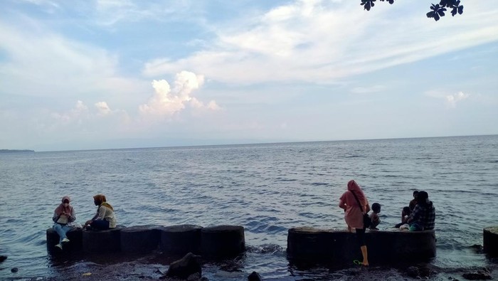 Pantai Hodo Pantai Hodo di Sumbawa