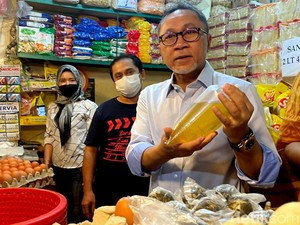 Zulhas Klaim Harga Minyak Goreng Berangsur Turun
