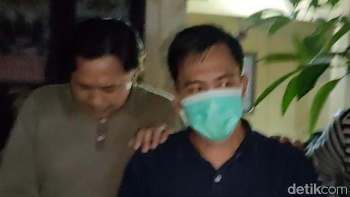 Pria di Brebes ditangkap polisi karena melakukan penipuan dengan mengaku sebagai PNS, Kamis (16/6/2022).