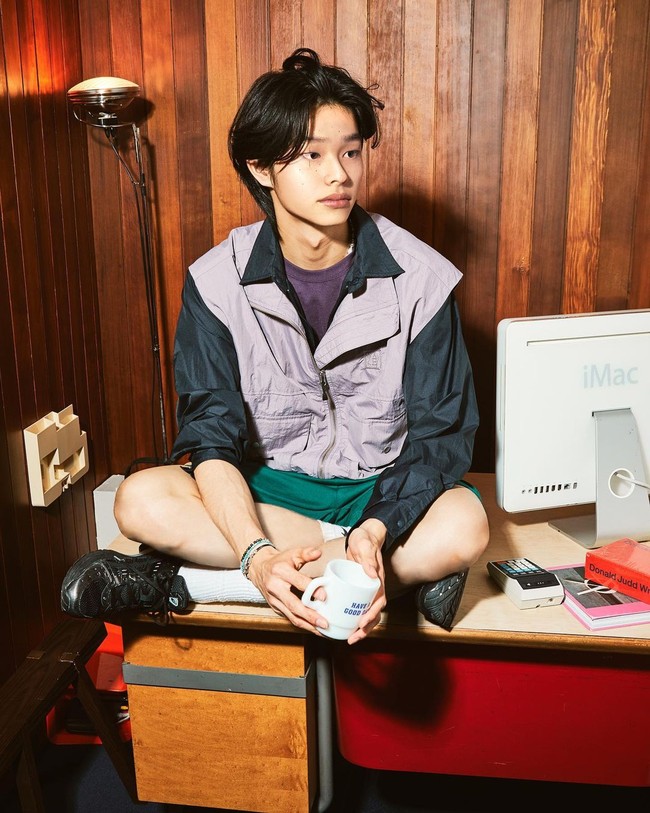 Wajah RyuID yang seperti artis Korea memang tampak sempurna tapi terlihat nyata. Karena itu, banyak orang tidak menyadari bahwa ia hanyalah animasi. Foto: Instagram @ryu__id