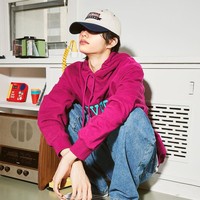 Dia terlihat seperti orang yang kita lihat di dunia nyata, Sekarang ada manusia buatan? Ternyata ini orang virtual, mereka membuatnya sangat bagus, tulis netizen di forum Instiz.Foto: Instagram @ryu__id