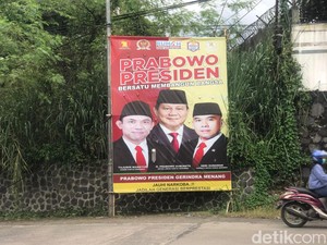 Spanduk Prabowo Presiden Mejeng di Sukabumi