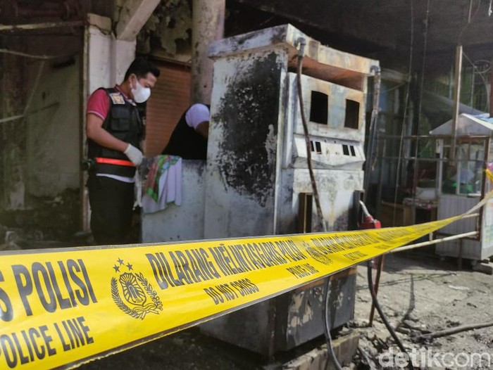 SPBU mini terbakar di Sidoarjo