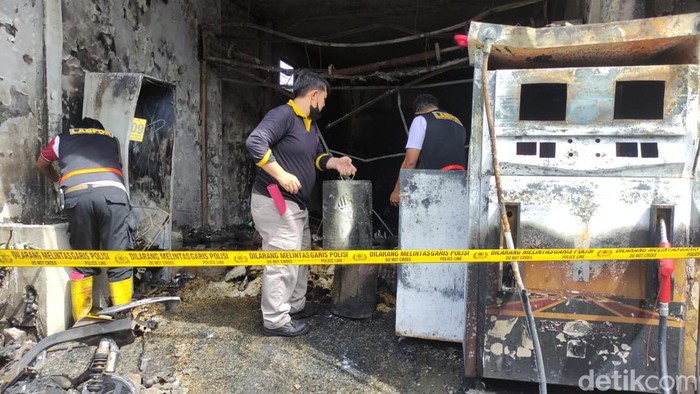SPBU mini terbakar di Sidoarjo