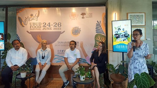 Ubud Food Festival (UFF) Manager, Dwi Ermayanthi dalam acara jumpa pers pada Kamis (16/6/2022) di The Ambengan Tenten, Jalan Imam Bonjol Gang Rahayu No 16A, Denpasar, Bali.