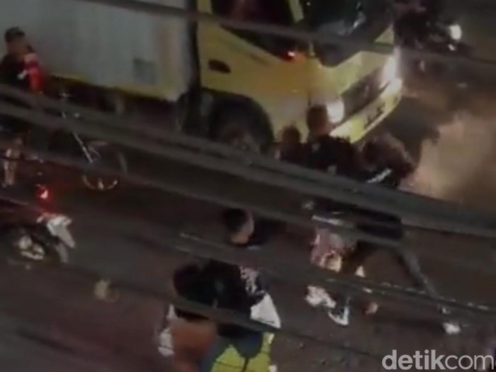 Video viral diduga pengeroyokan di Jalan S Supriyadi, Kota Malang