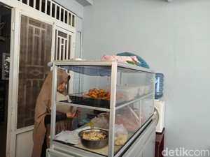 Modal Rp 5 Ribu Bisa Kenyang Makan di Warung Bang Rey, Ini Menunya!
