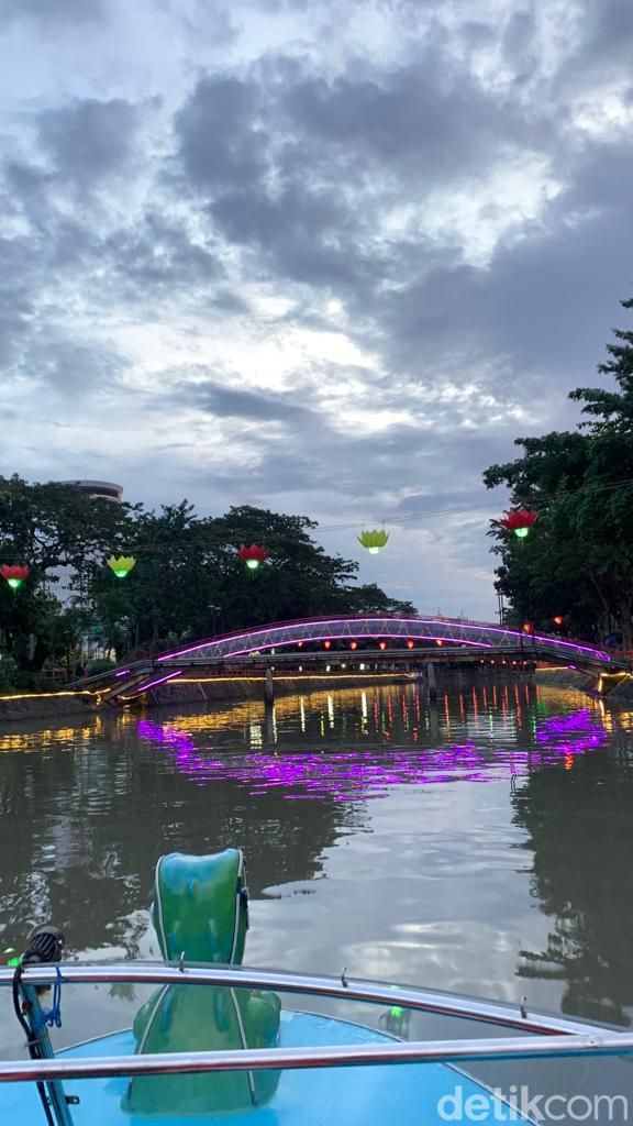 Wisata Perahu Kalimas Surabaya