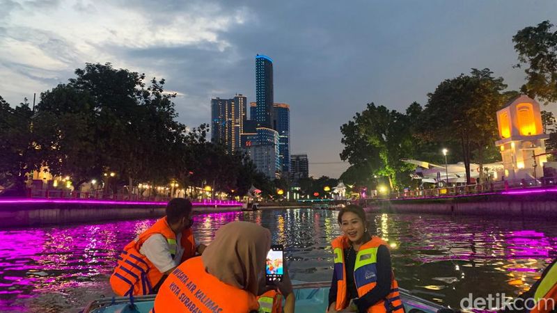 Wisata Perahu Kalimas Surabaya
