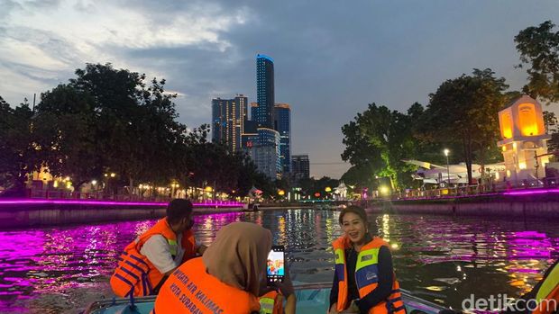 Wisata Perahu Kalimas Surabaya