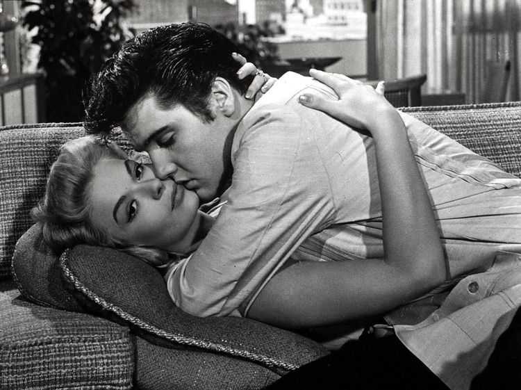 Potret Jadul Elvis Presley dan Para Wanita di Hidupnya