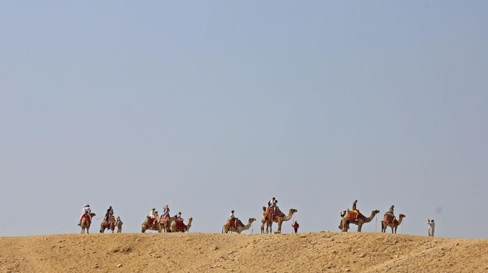 GIZA, EGYPT, JUNE 6: General picture of the Sphinx (abw alhwl) on June 6, 2022 in Giza, Egypt .The pyramids, named after the Pharaohs of the period, are located in the same area as the tombs of the father, son and grandson, the largest being (King Khufu), the middle pyramid (King Khafre) and the small pyramid  (King Mnkaure). (Photo by Fadel Dawod/Getty Images)