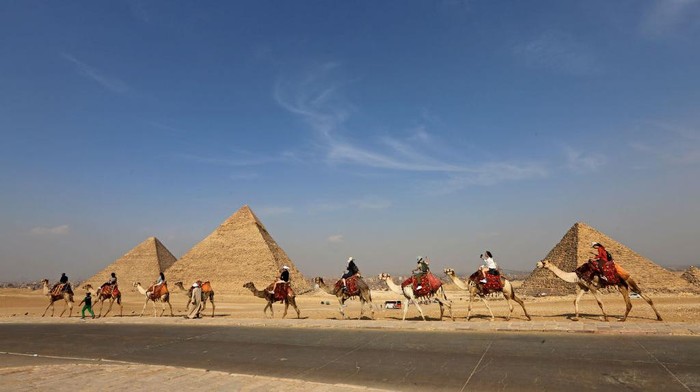 GIZA, EGYPT, JUNE 6: General picture of the Sphinx (abw alhwl) on June 6, 2022 in Giza, Egypt .The pyramids, named after the Pharaohs of the period, are located in the same area as the tombs of the father, son and grandson, the largest being (King Khufu), the middle pyramid (King Khafre) and the small pyramid  (King Mnkaure). (Photo by Fadel Dawod/Getty Images)