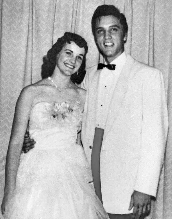 74113645 MEMPHIS - May 6: Elvis Presley attends his girlfriend Dixie Locke's junior prom on May 6, 1955 in Memphis, Tennessee. (Photo by Michael Ochs Archives/Getty Images)