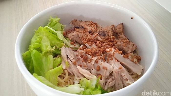 Bakmi Kun Bakmi Kun: Mantul! Bakmi Topping Bebek Peking 'Hidden Gem' di Kemang!