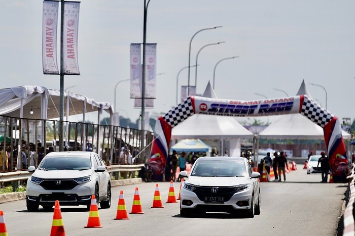 Setelah berhasil digelar di Ancol Jakarta Utara dan BSD Tangerang, balap liar resmi kembali digelar di Cikarang, Jawa Barat.