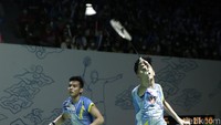Setelah laga dilanjutkan, Chia/Soh menambah dua poin untuk menang 22-20.
