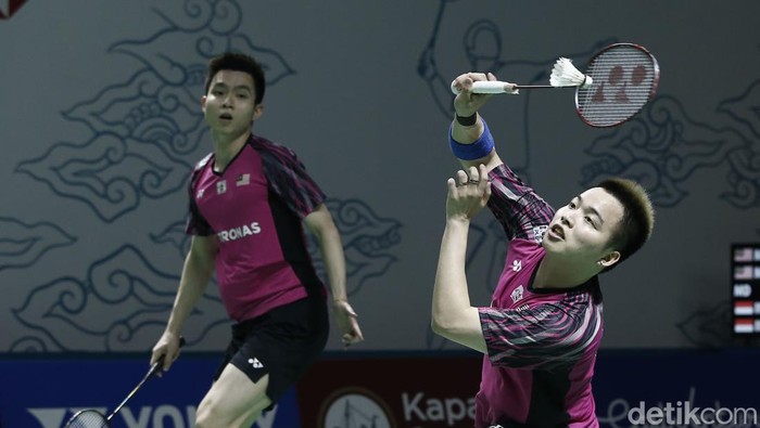Pramudya Kusumawardana/Yeremia Erich Yoche Rambitan gagal ke semifinal Indonesia Open 2022. Mereka kalah dari Aaron Chia/Soh Wooi Yik 21-14, 12-21, dan 20-22.