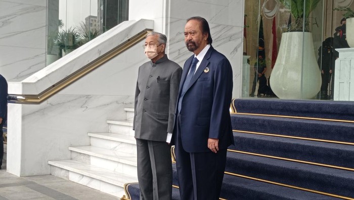 Eks Perdana Menteri Malaysia Mahathir Mohamad bertemu Ketum NasDem Surya Paloh