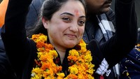 Melansir dari BBC, kasus itu berawal saat sejumlah umat Hindu mengklaim bahwa masjid di kota suci Varanasi dibangun di atas reruntuhan kuil Hindu dari abad ke-16 yang dihancurkan Kaisar Mughal Aurangzeb pada 1669. Atas hal tersebut, ada umat Hindu yang meminta izin kepada pengadilan untuk beribadah di kompleks masjid tersebut.