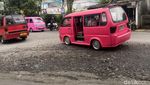 Jalan RA Kosasih di Sukabumi Rusak dan Berlubang