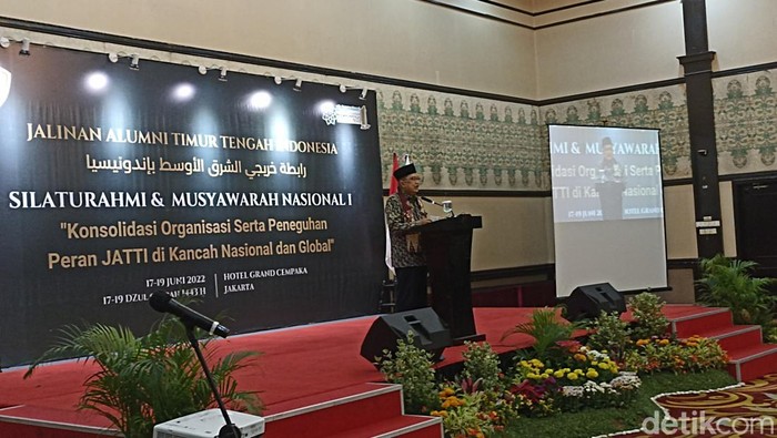 Jusuf Kalla di acara Silahturahmi Jalinan Alumni Timur Tengah Indonesia (JATTI)