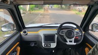 Interior K-Upgrade. Menurut Satria, pihaknya juga sudah menyiapkan jaringan bengkel untuk pelayanan servis dan spare parts. Foto: Pool