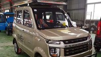 PT Kurnia EVCBU International membuka pre-order untuk mobil listrik Rp 75 juta ini. Konsumen bisa membeli mobil ini dengan booking fee minimal Rp 25 juta atau pelunasan langsung dan mendapatkan hadiah sepeda motor listrik tanpa diundi. Mobil akan dikirim dalam 180 hari. Itu sudah termasuk pelat nomor, STNK, dan BPKB. Jika melebihi batas waktu yang ditentukan konsumen belum menerima unit, uang akan kembali 100 persen. Foto: Pool