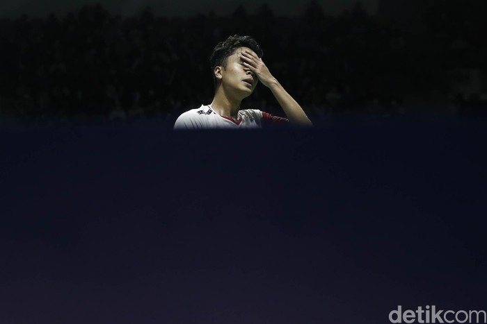 Langkah Anthony Ginting di Indonesia Open 2022 terhenti di perempatfinal. Dia tumbang di tangan Viktor Axelsen.