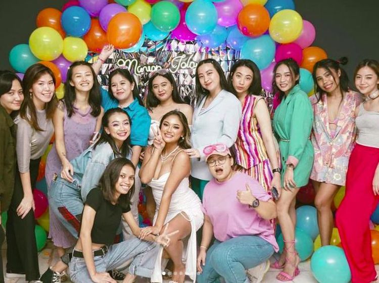 Sexy and Pretty, Marion Jola Dapat Kejutan Ultah dari Pacar