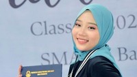 Putri Ridwan Kamil, Camillia Laetitia Azzahra, baru saja menamatkan pendidikan di SMAN 3 Bandung dan diwisuda pada Kamis (16/6/2022). Foto: Instagram/@ataliapr