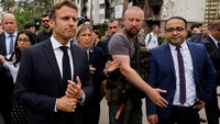 Dalam kunjungan tersebut, para pemimpin negara Eropa ini tak hanya bertemu Presiden Ukraina Volodymyr Zelensky, tetapi juga melihat secara langsung dampak kerusakan akibat perang Rusia-Ukraina di kawasan Irpin. (Ludovic Marin/Pool via REUTERS).