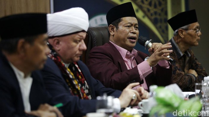Ketua Majelis Spiritual Muslim (Mufti) Rusia Albir Krganov berkunjung ke kantor MUI, Jakarta, Jumat (17/6). Kunjungan ini untuk memperat hubungan antara Rusia dan Indonesia.