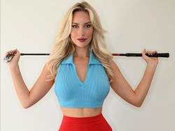 8 Gaya Paige Spiranac, Wanita Terseksi 2022 yang Penuh Pesona