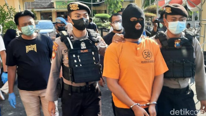pembunuhan di situbondo