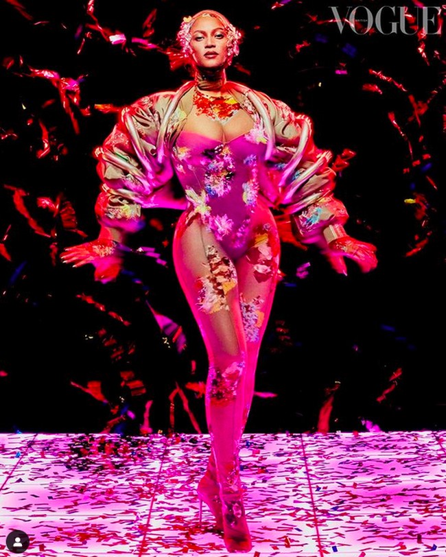 Penampilan lain dengan koleksi Ivy Park yang sukses menonjolkan sisi spektakuler seorang Beyonce. (Foto: British Vogue/Rafael Pavarotti_
