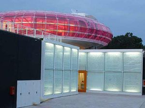 8 Perpustakaan Unik di Dunia, Ada yang di Tengah Hutan hingga Berbentuk UFO