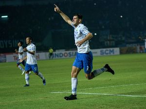 Persib Bandung Jamu PSS Sleman di Perempat Final Piala Presiden