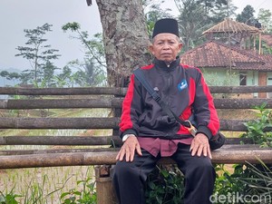 Ki Hadjar, Setengah Abad Mengabdi Jadi Guru Honorer di Pelosok KBB