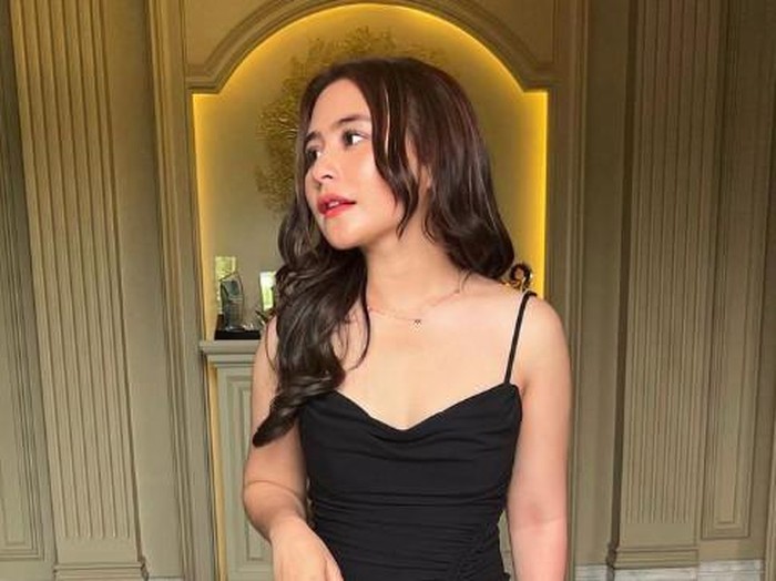 Pesona Prilly Latuconsina