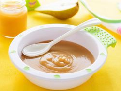 3 Resep Pure Buah Segar untuk MPASI 6 Bulan