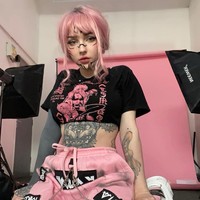 Ya, lenganku seperti membusuk karena aku sebenarnya zombie Minecraft, tulisnya dalam keterangan video.Foto: Instagram @runabyte